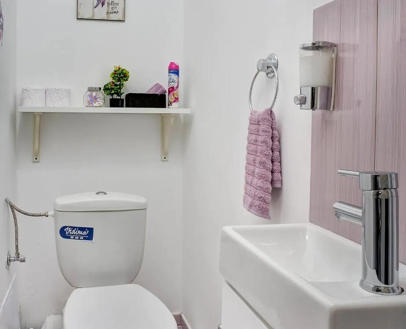 10 Seconds Away From The Main Street, Free Secured Parking Apartment Sofia