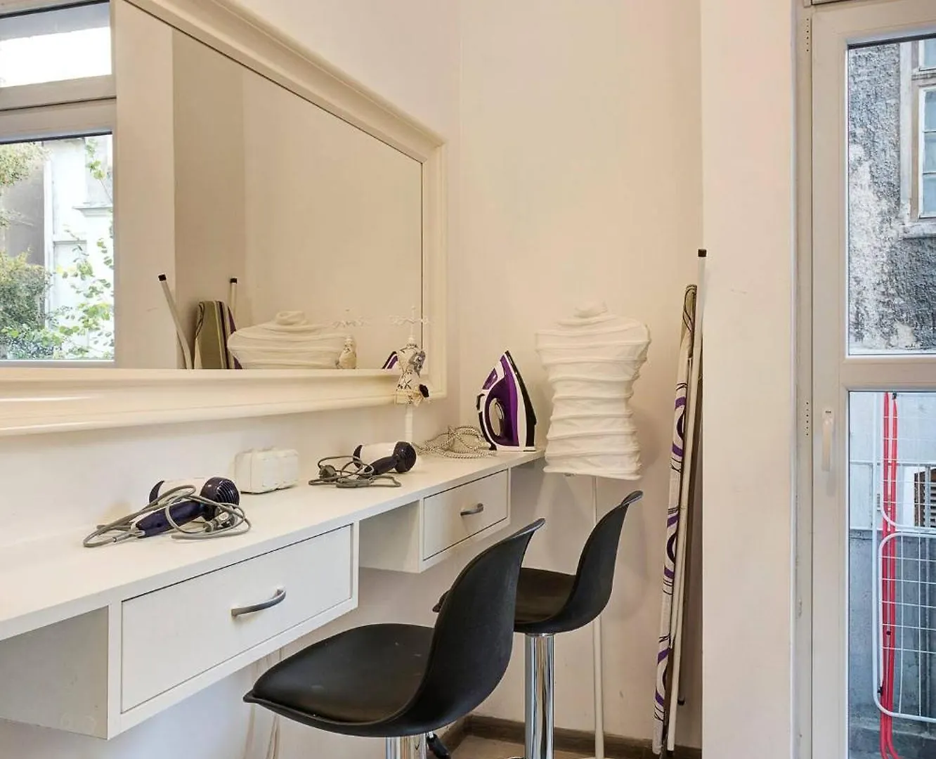 Appartamento 10 Seconds Away From The Main Street, Free Secured Parking Sofia